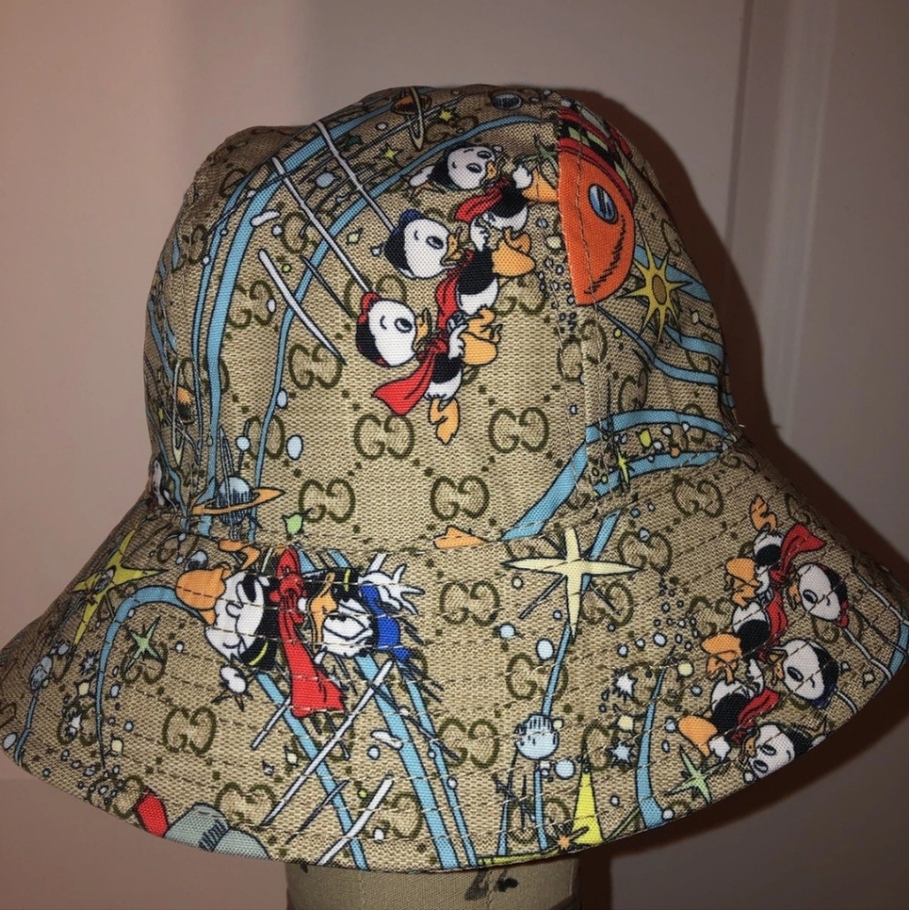 Authentic Gucci Disney Donald Duck Bucket Hat NWOT - Picture 5 of 8